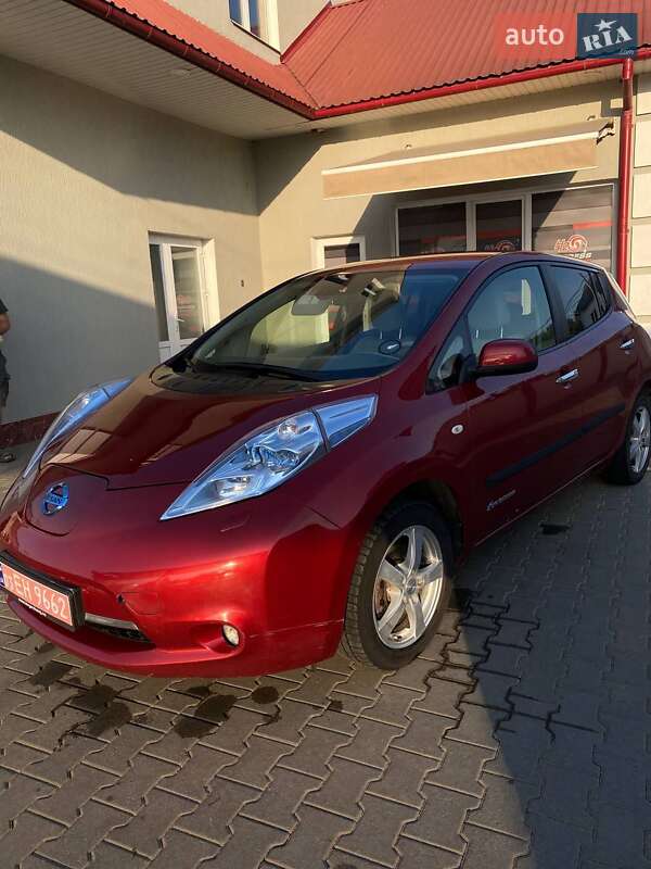 2012 nissan leaf
