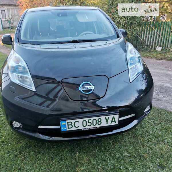 2012 nissan leaf