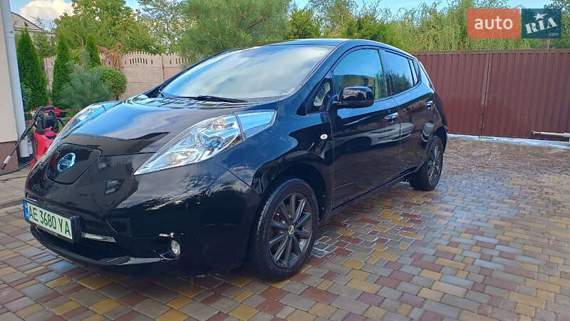 2012 nissan leaf