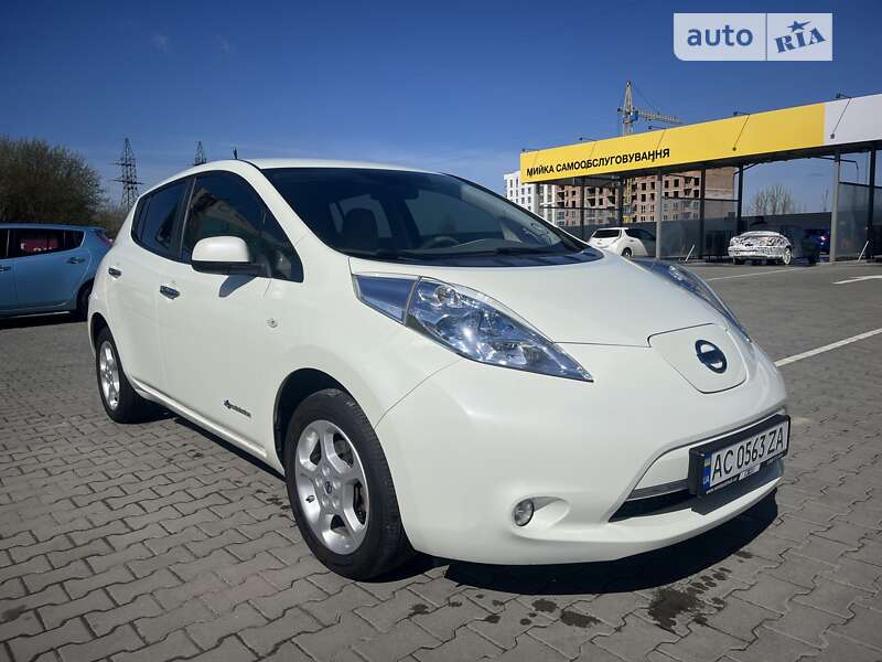 2012 nissan leaf