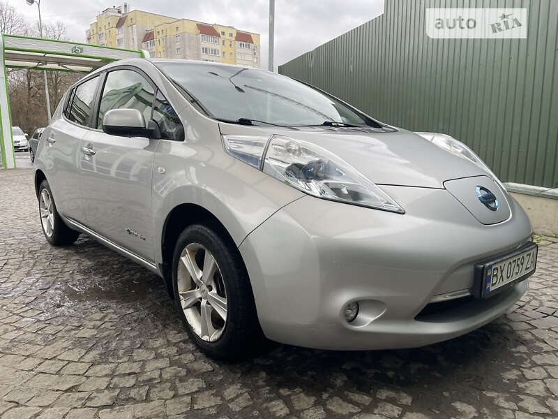2012 nissan leaf