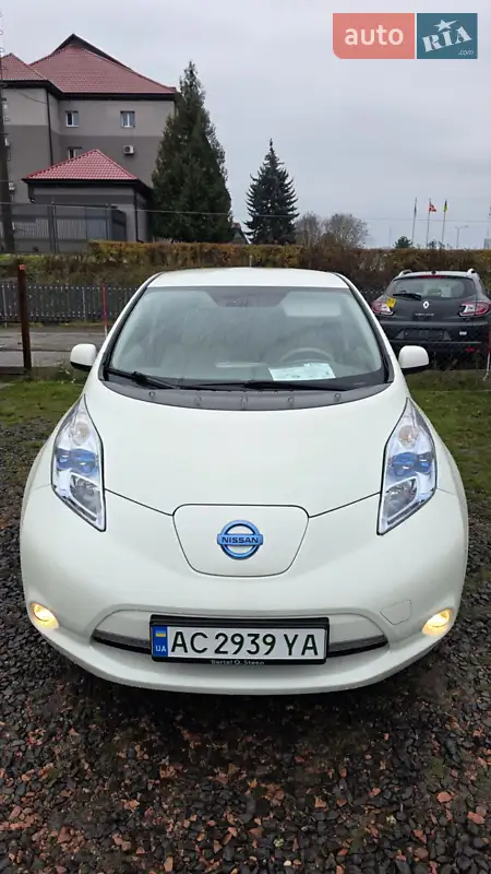2012 nissan leaf