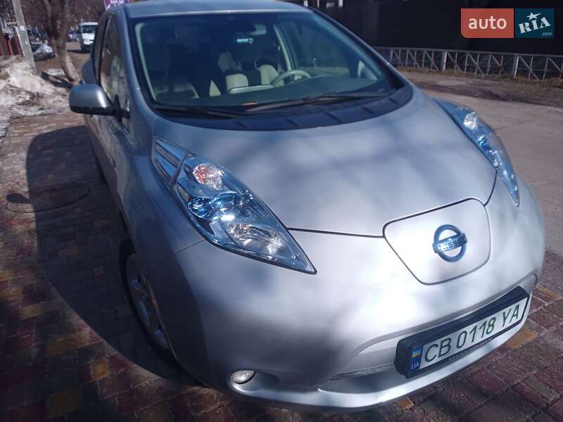 2012 nissan leaf