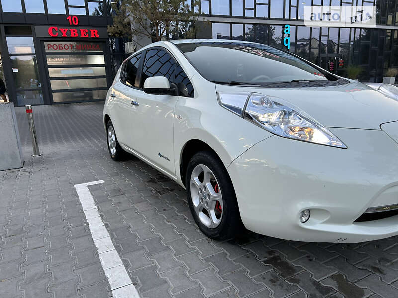 2012 nissan leaf