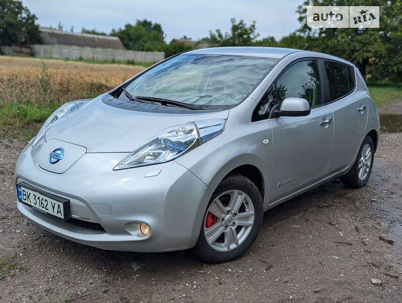 2012 nissan leaf