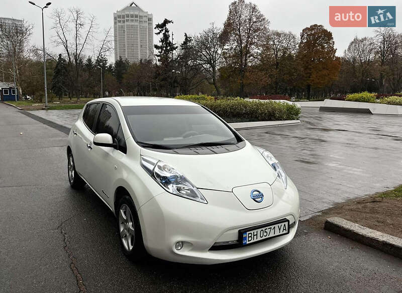 2012 nissan leaf