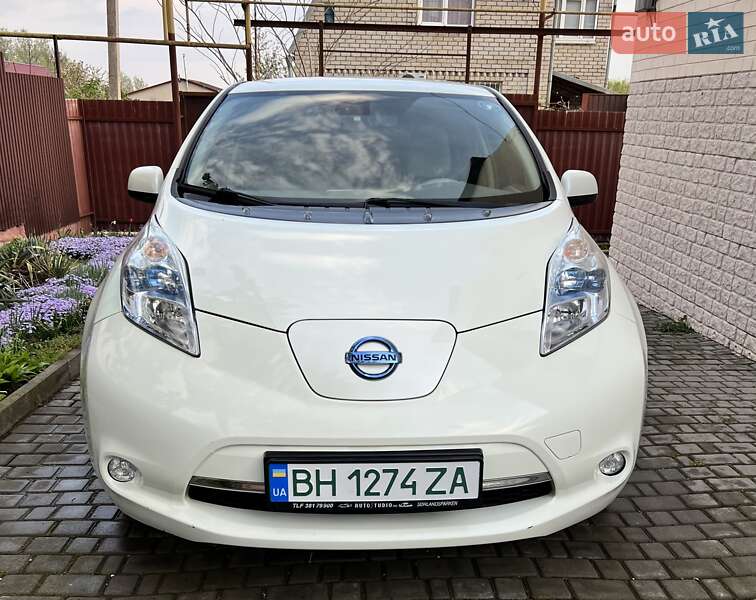 2012 nissan leaf