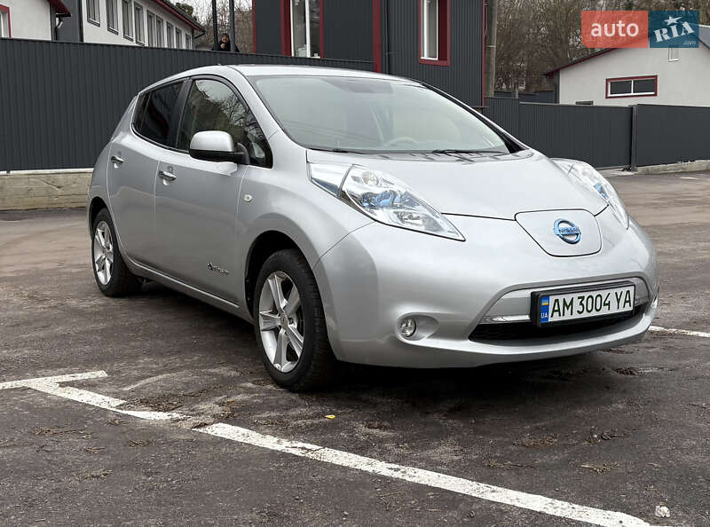 2012 nissan leaf