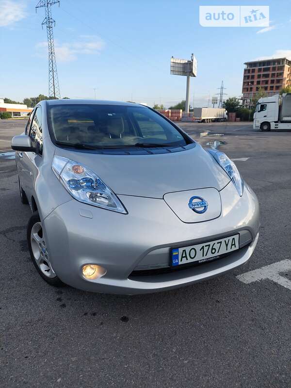 2012 nissan leaf