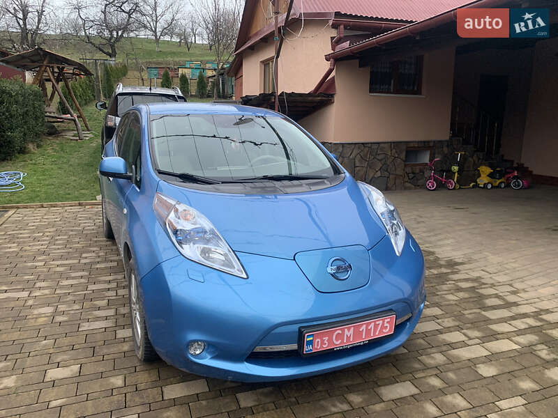 2012 nissan leaf