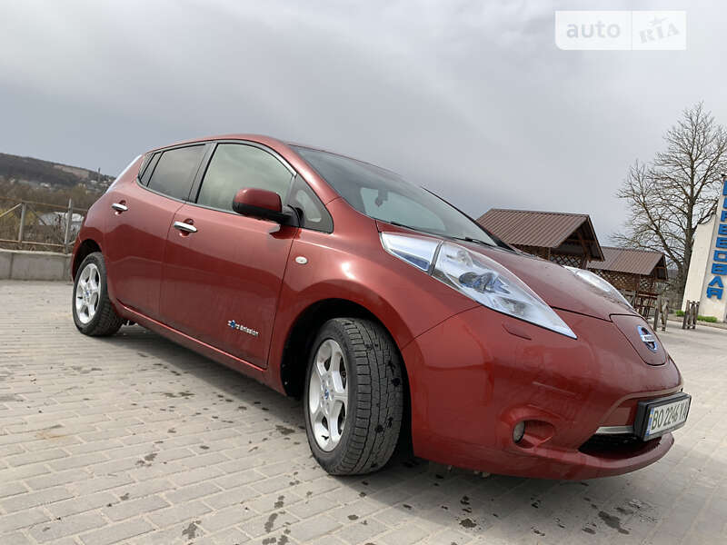 2012 nissan leaf