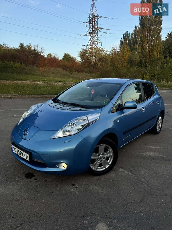 2012 nissan leaf