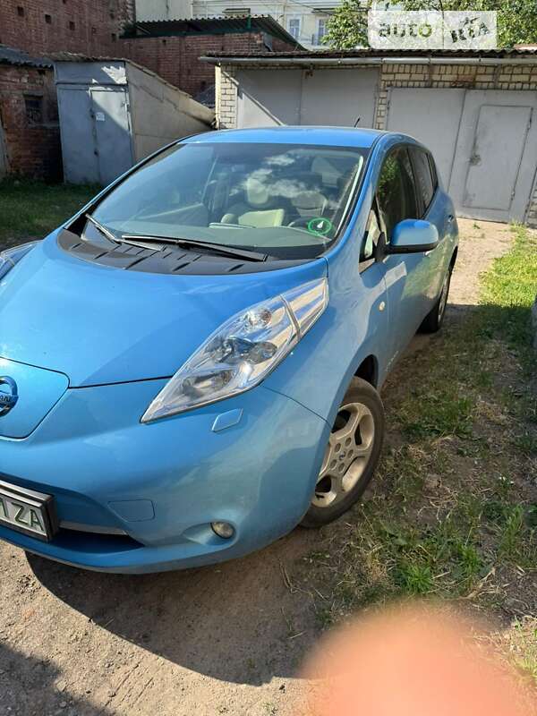 2012 nissan leaf