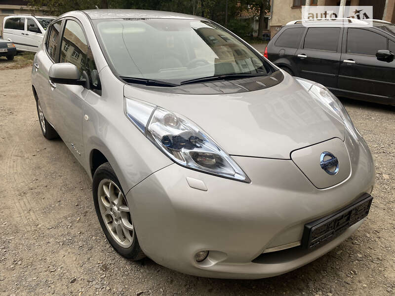 2012 nissan leaf