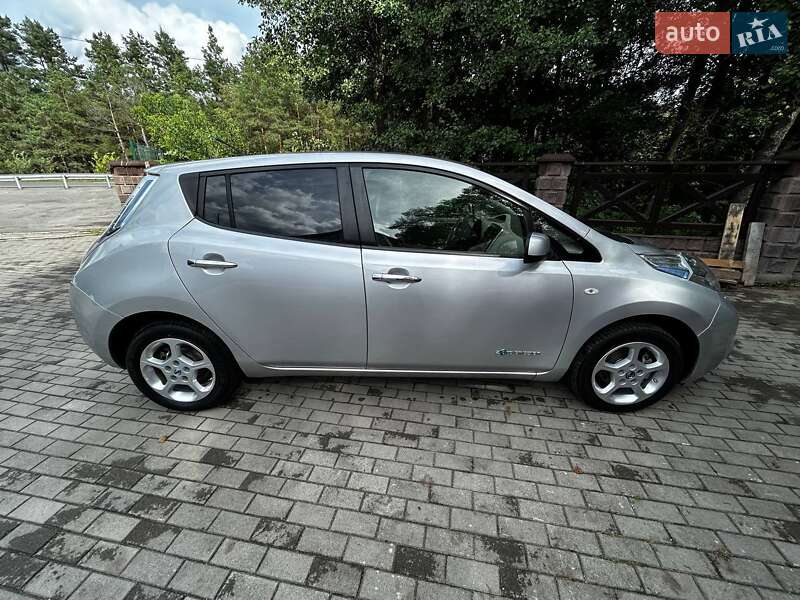 2012 nissan leaf