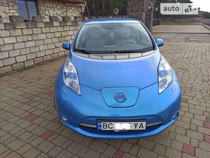 2012 nissan leaf