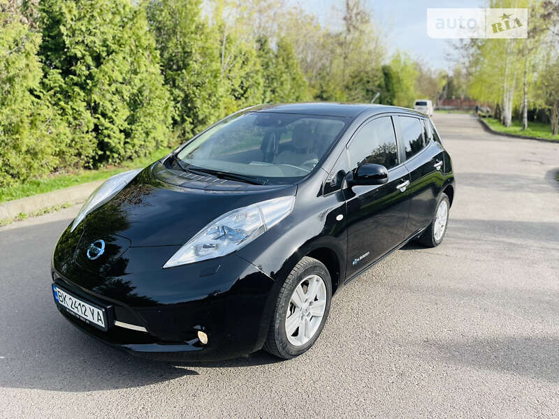 2012 nissan leaf