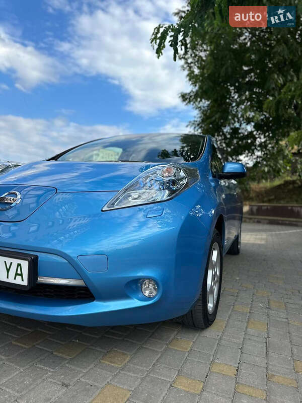 2012 nissan leaf