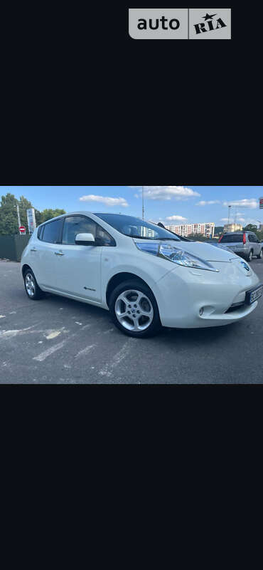 2012 nissan leaf
