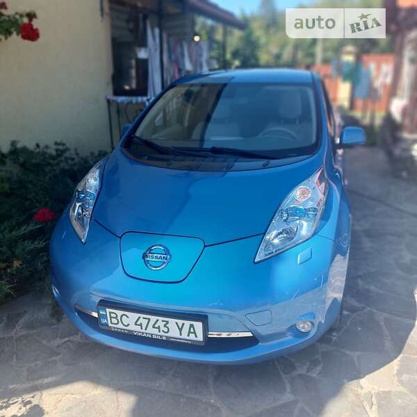 2012 nissan leaf