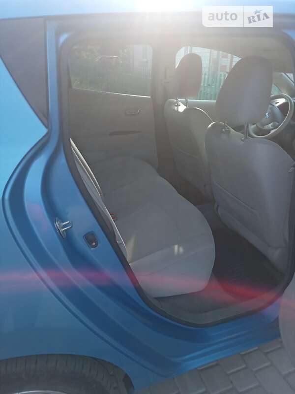 2013 nissan leaf