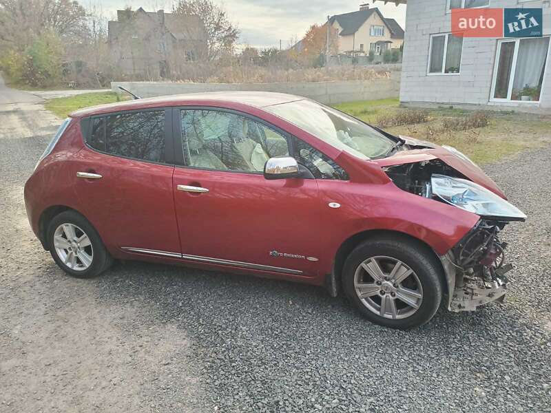 2012 nissan leaf