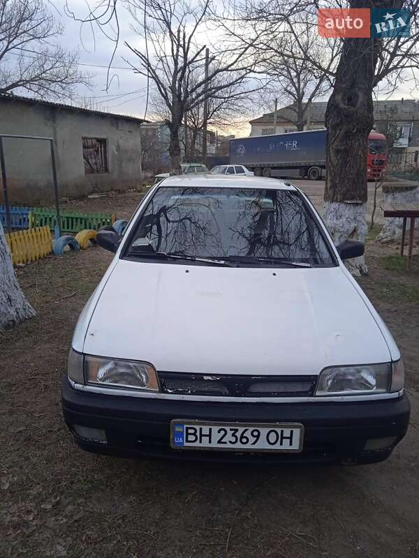 1992 nissan sunny