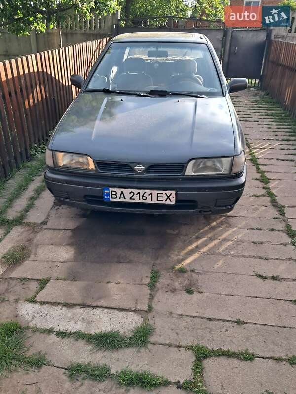 1993 nissan sunny
