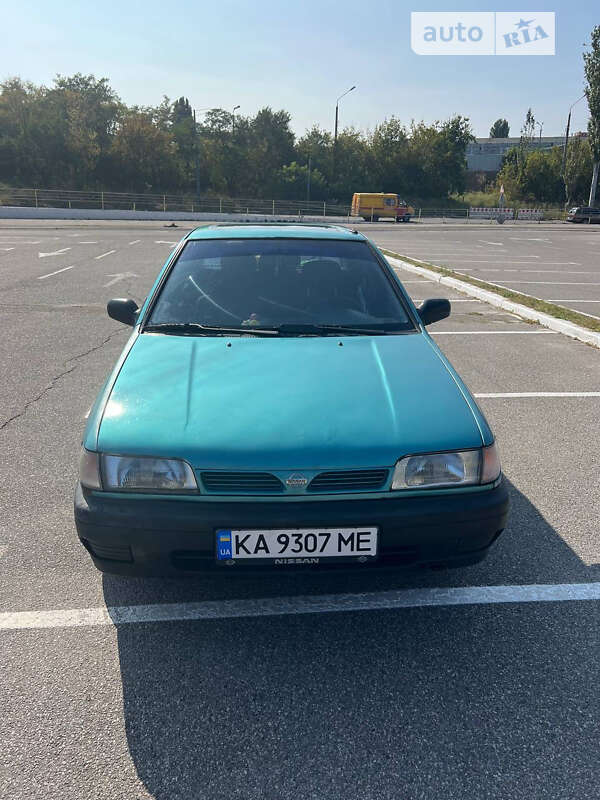 1995 nissan sunny