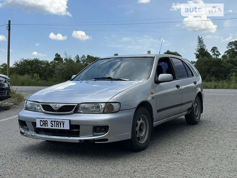 1999 nissan almera