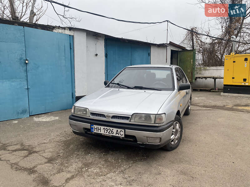 1992 nissan sunny