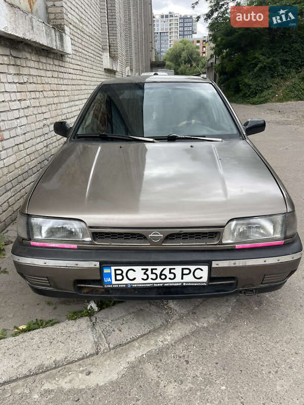 1992 nissan sunny