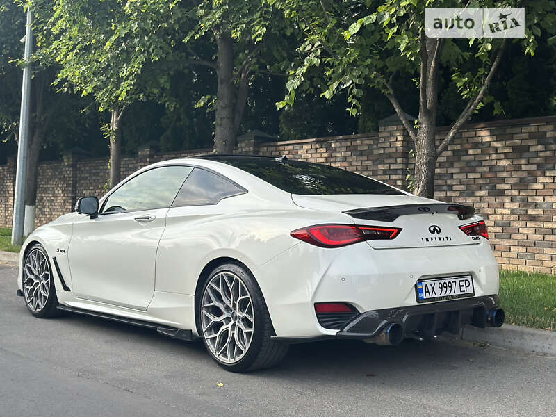 2017 infiniti q60