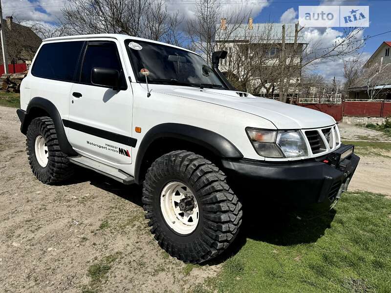 1998 nissan patrol