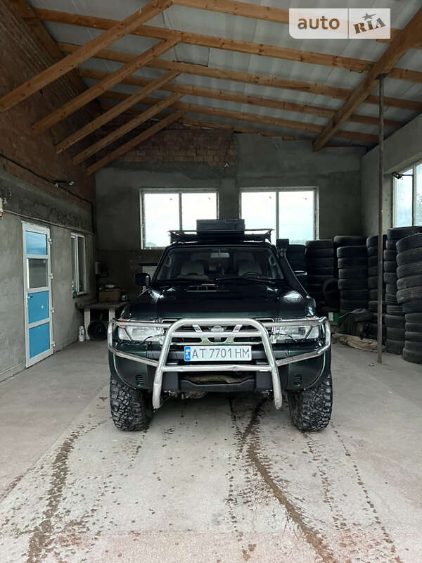 2000 nissan patrol