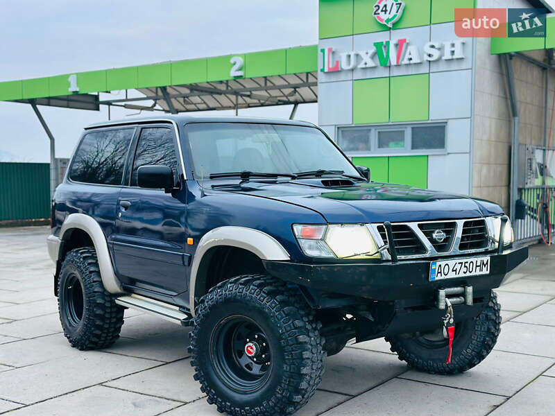 2000 nissan patrol