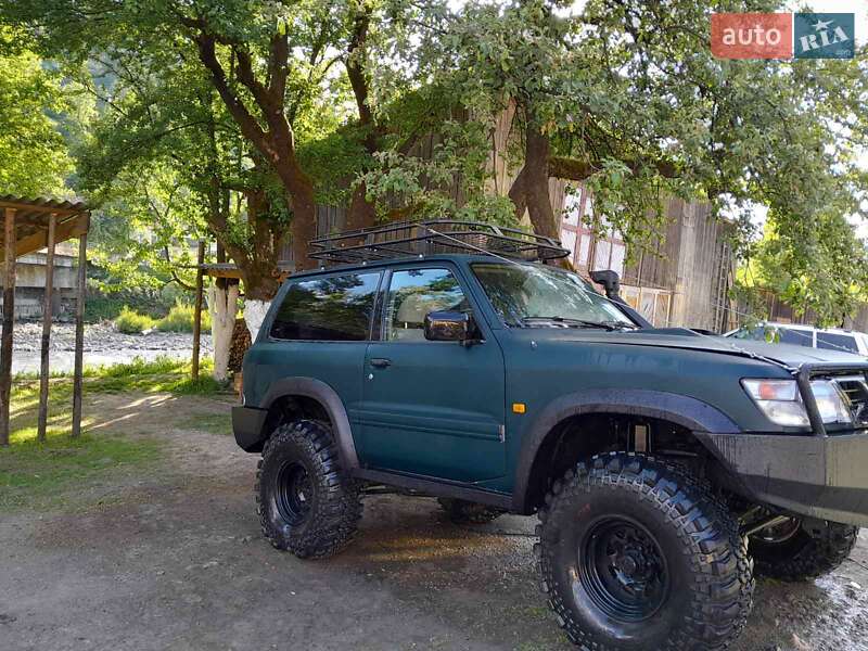 2000 nissan patrol