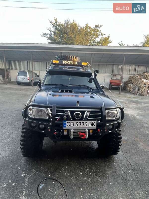 2004 nissan patrol gr