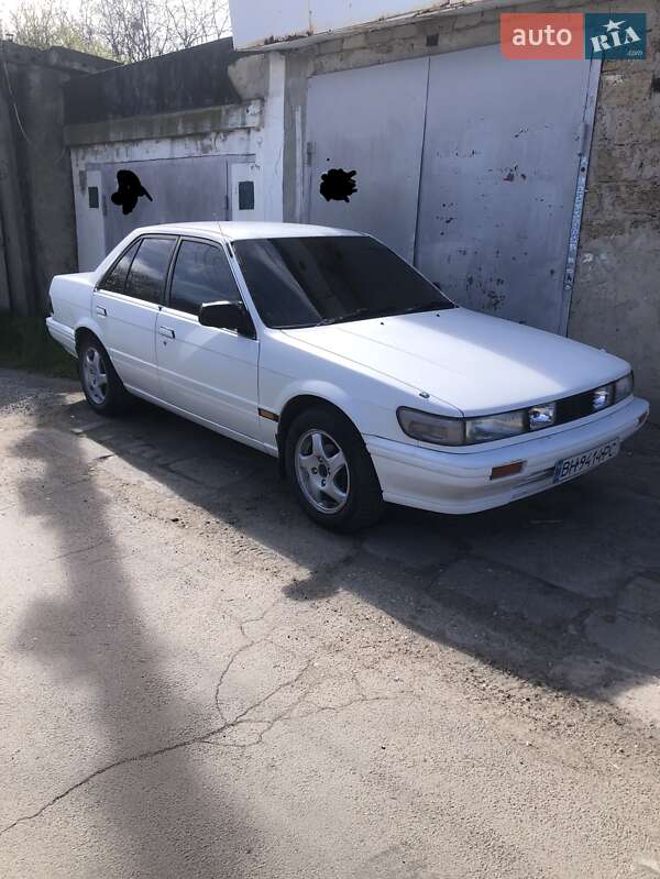1989 nissan bluebird