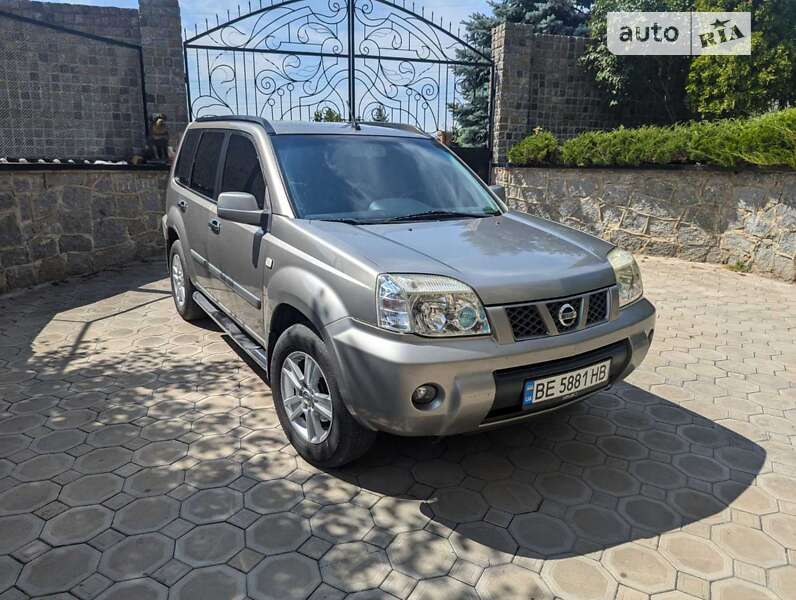 2006 nissan x-trail