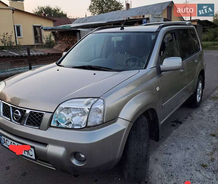 2006 nissan x-trail