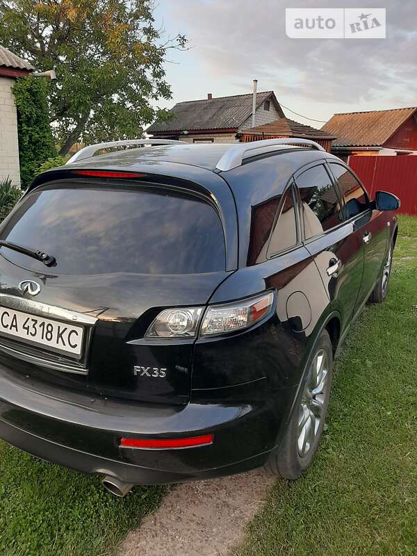 2008 infiniti fx35