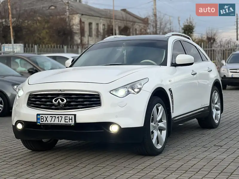 2008 infiniti fx35
