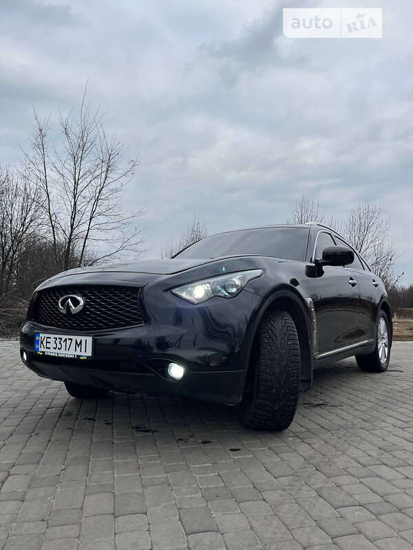 2008 infiniti fx35