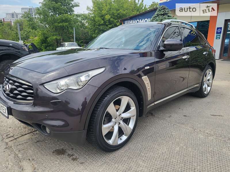 2009 infiniti fx 35