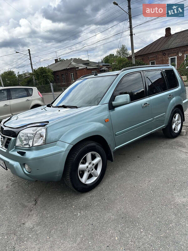 2003 nissan x-trail