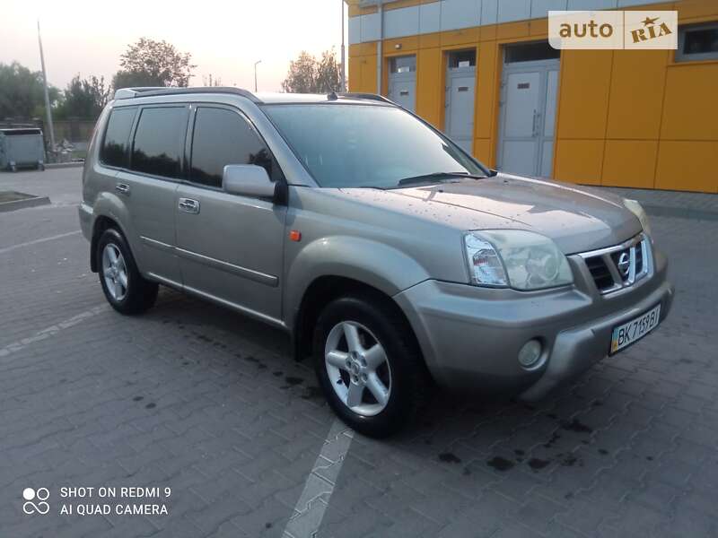 2003 nissan x-trail