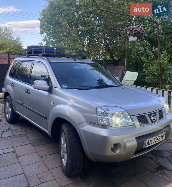 2004 nissan x-trail