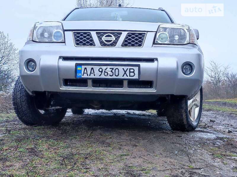 2004 nissan x-trail