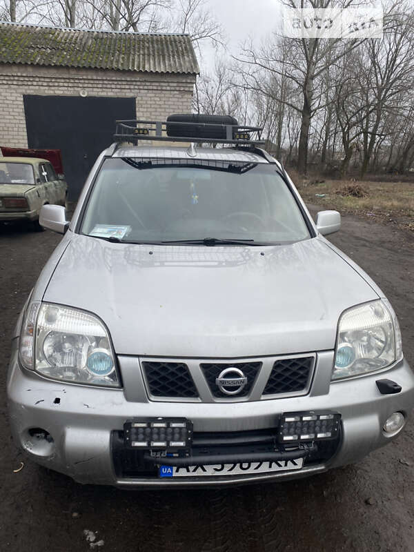2004 nissan x-trail